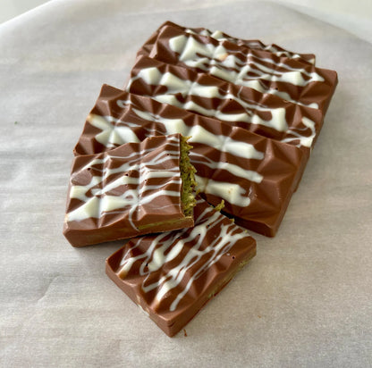 Viral Pistachio Kunufa Chocolate Bar